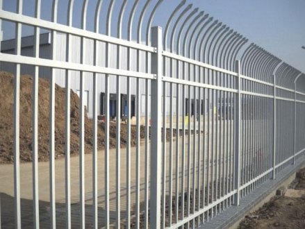 組裝式鋅鋼欄桿管材，配件，安裝順序問題解析