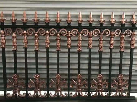 鋁藝護(hù)欄顏色如何搭配？